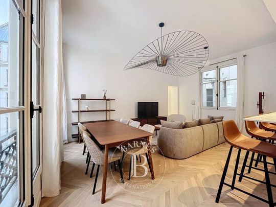 Tout savoir sur cet appartement dans le quartier Parc Monceau, à Paris 8ème - Photo 1