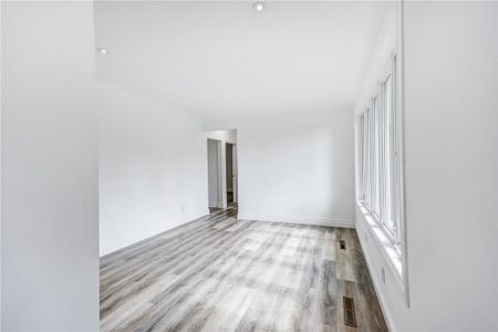 For Lease - 8 Glengarry Road, St. Catharines, Ontario - Photo 3