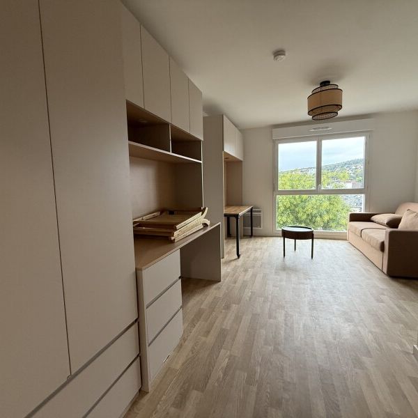 Location Appartement 1 pièce 23m² MAROMME 76150 - Photo 1