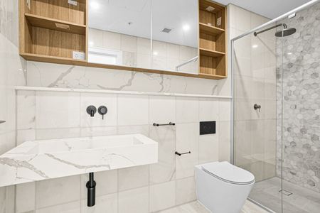 Sole-Water Front Luxury Living With Water Views - Photo 4