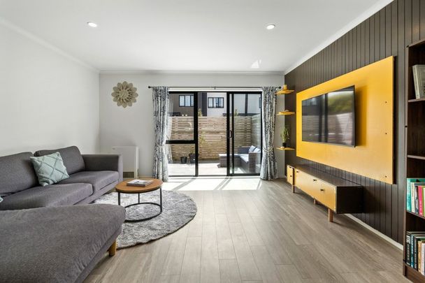 Sunny Tawa Townhouse - Photo 1