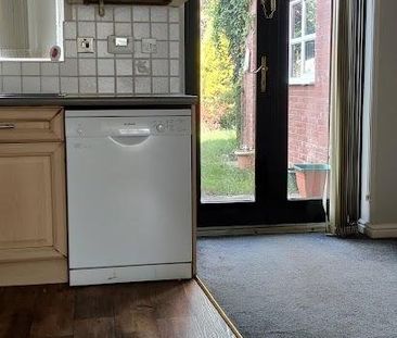 3 bed Semi-detached in Hopkins Way Wellesbourne, Wellesbourne, CV35... - Photo 2