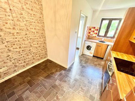 Weaverdale, Shoeburyness, Southend-on-Sea, Essex, SS3 8XL - Photo 2