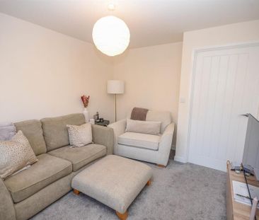 2 bedroom terraced house to rent - Photo 3