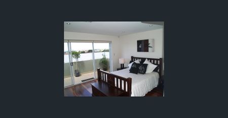 Top floor Penthouse - Photo 3