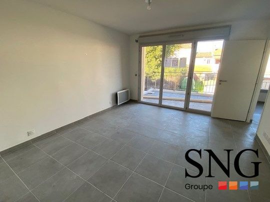 T2 AVEC TERRASSE ET PARKING - Photo 1