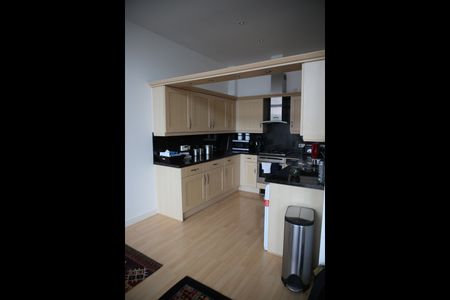 1 Bed Flat, The Quays, M50 - Photo 4