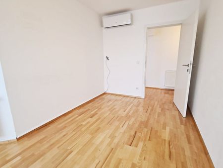 FERNBLICK, DACHGESCHOSS, 102 m2 Maisonette, Wohnküche, 2 Zimmer, Wannenbad, Parketten, Innstraße - Photo 5