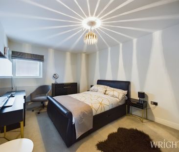 2 bedroom Apartment - Bessemer Road, Welwyn Garden City - Photo 5