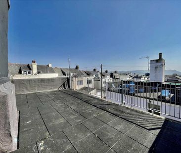 3 bedroom apartment to rent - Photo 3