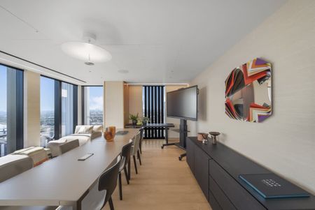 Nine Elms Lane River Park Tower SW8 - Photo 4