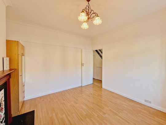 4 bedroom semi-detached house to rent - Photo 1