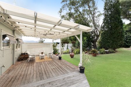 8 Bridge Street, Cessnock NSW 2325 - House For Rent | Domain - Photo 3