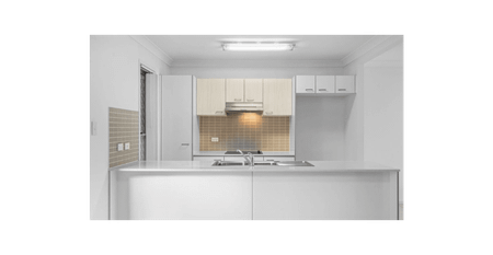 CLEAN, SIMPLE & ELEGANT! - Photo 3