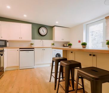 8 Bedrooms - Photo 5