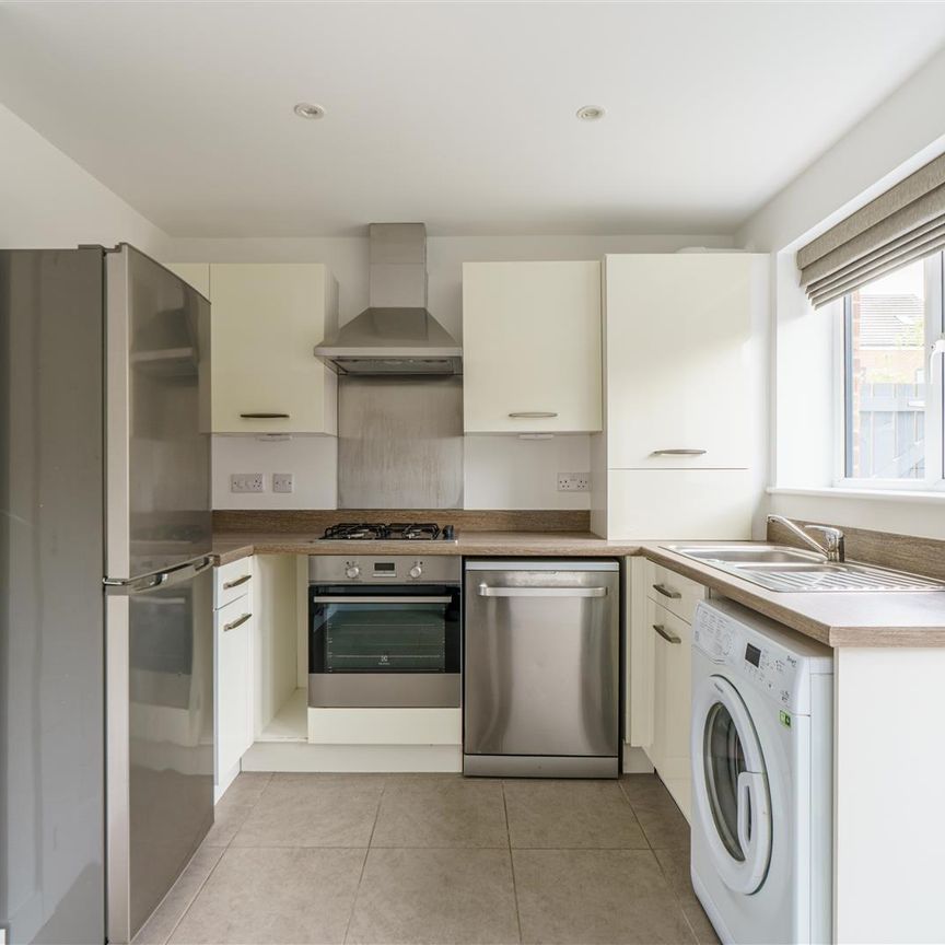 3 bed end of terrace house to rent in Roseden Way, Newcastle Upon Tyne, NE13 - Photo 1