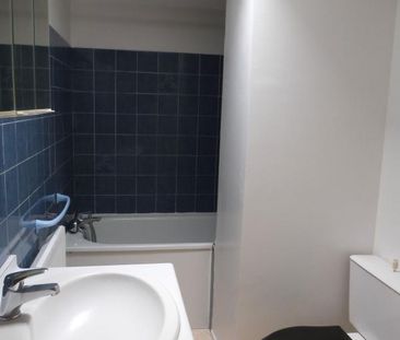 Location Appartement 1 pièce 32m² BORDEAUX 33000 - Photo 2