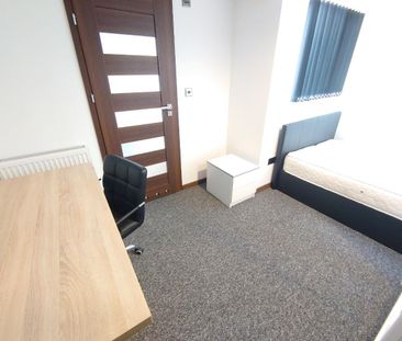 Bradfield Street. - Photo 6