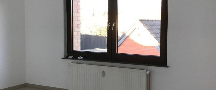 Helle, freundliche 4-Zimmer-Wohnung in zentraler Lage - Foto 1