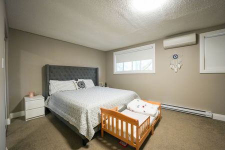 For Lease - 8 Ralgreen Crescent, Kitchener, Ontario - Photo 2