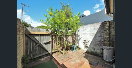 HOLDING DEPOSIT PAID - Photo 5