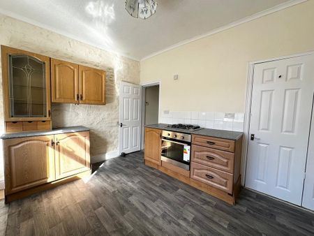 4 bedroom terraced house to rent - Photo 5