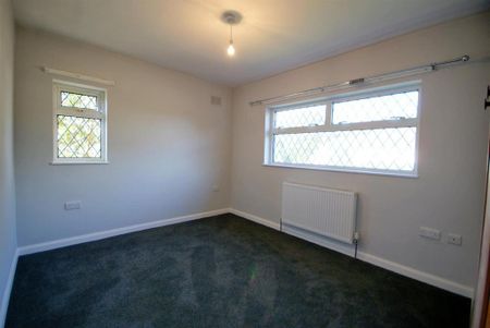 3 bedroom detached house to rent - Photo 5