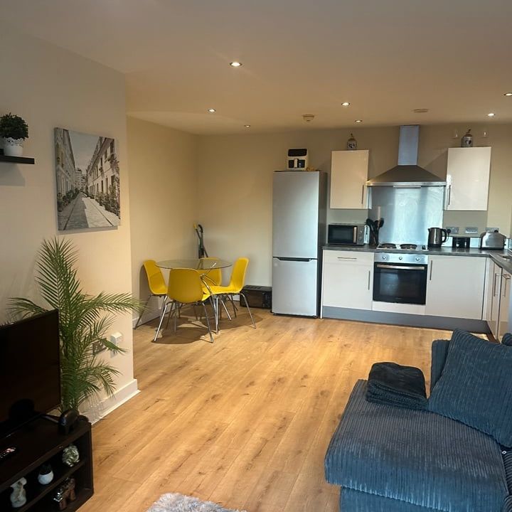 2 Bed Flat, The Reach, L3 - Photo 1