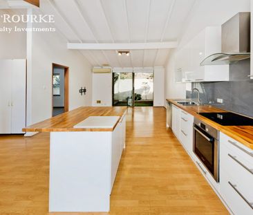 Stylish Split-Level Living in the Heart of South Scarborough - Photo 3