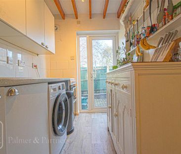 2 bedroom terraced house to rent - Photo 3