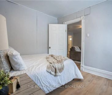 Detached Home For Lease | X8286178 - Photo 3