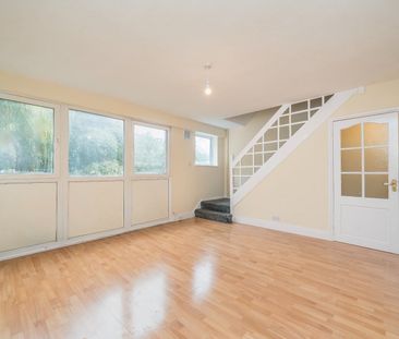 2 Bed Maisonette, Courtlands Avenue, SE12 - Photo 5