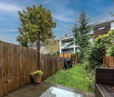 Astonville Street, Southfields, SW18 - Photo 2