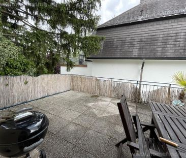 Einfamilienhaus mit schönem Garten nahe Mauer - Photo 2