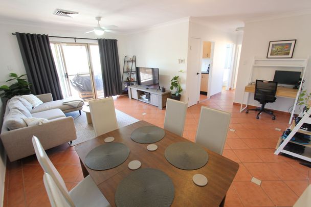 Immaculate 2 Bedroom Security Apartment - Photo 1