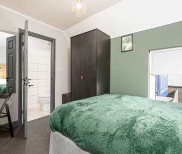 OX Living is proud to present this high-quality 7-bedroom co-living... - Photo 4