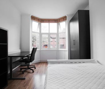 4 bedroom terraced house to rent - Photo 5