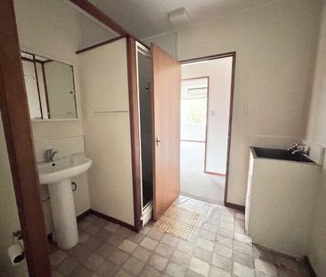 37B Truscott Avenue, Johnsonville - Photo 5