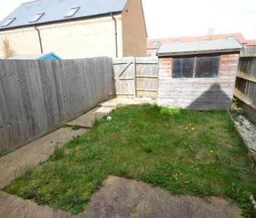 2 bedroom semi-detached house to rent - Photo 2