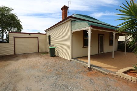 162 Newton Street, 2880, Broken Hill Nsw - Photo 3