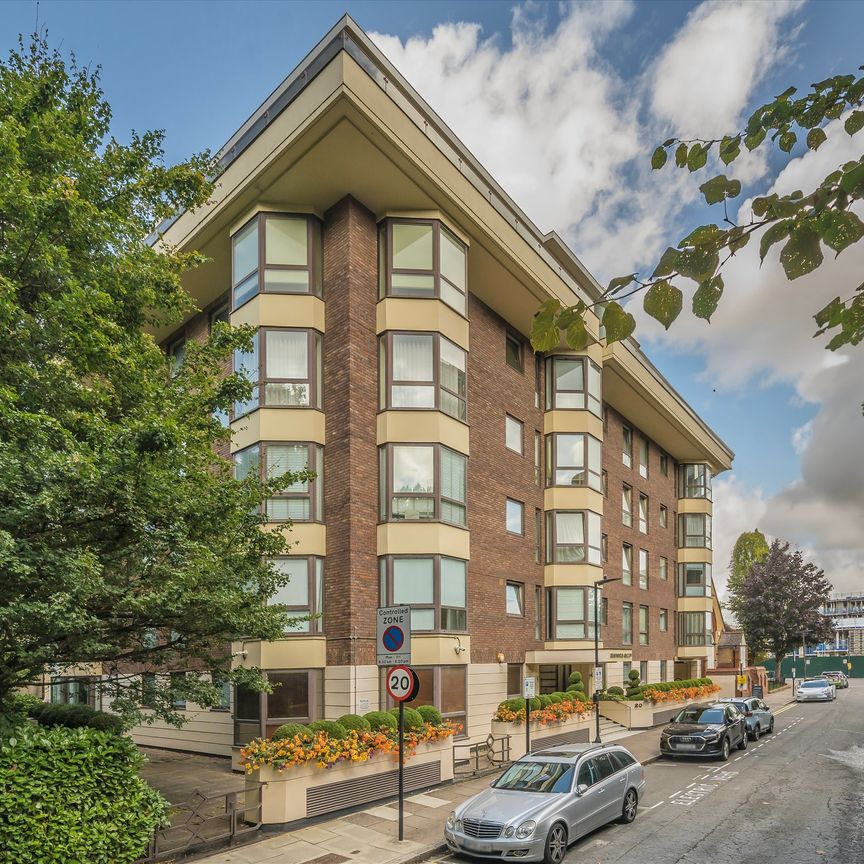 Queens Terrace, Little Venice, NW8, London - Photo 1