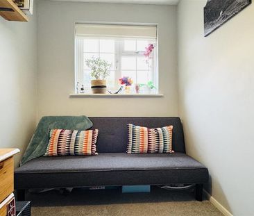 4 bedroom detached house to rent - Photo 3