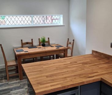 2 bedroom detached bungalow to rent - Photo 4