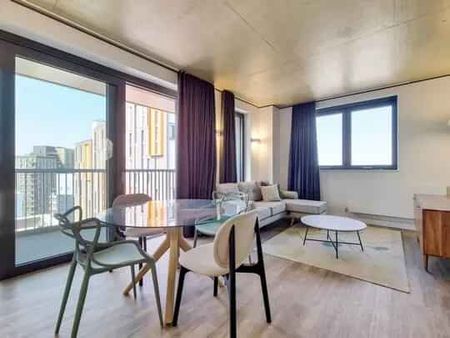 1 Bedroom Apartment - Photo 2