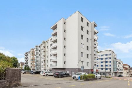 Central location with best connections - Photo 5