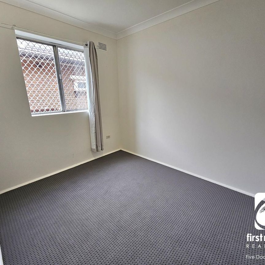 2/15 McCourt Street, 2195, Wiley Park Nsw - Photo 1