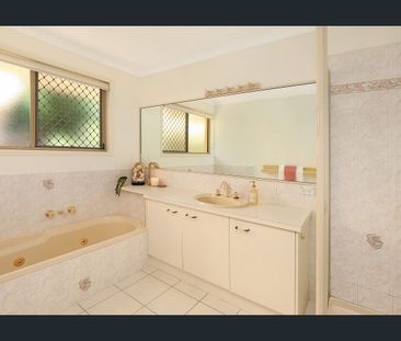 MAKE YOUR COASTAL DREAM COME TO LIFE IN WURTULLA! - Photo 4