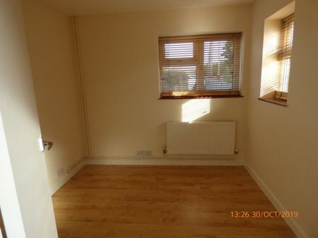 Woodland Avenue, Worlingham - Photo 4