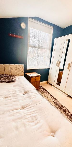 Room in a Shared House, Brafferton Road, CR0 - Photo 2