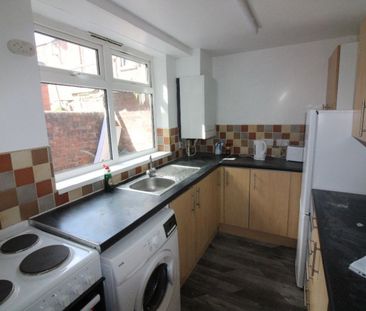 Henderson Street, Preston - Photo 3